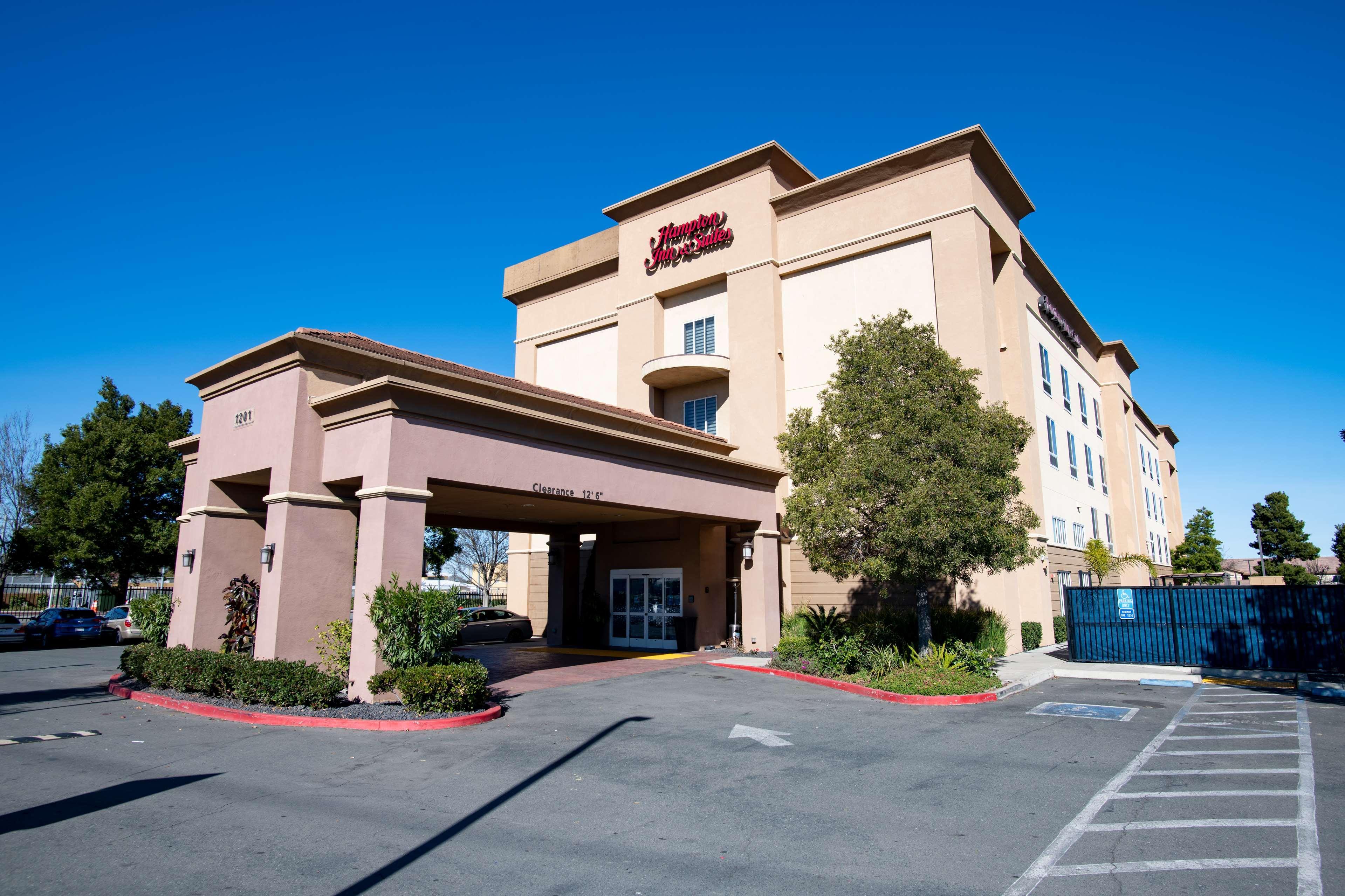 Hampton Inn & Suites Pittsburg Exteriör bild