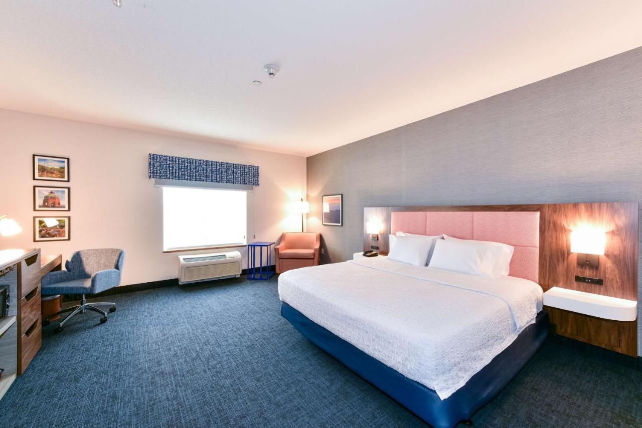 Hampton Inn & Suites Pittsburg Exteriör bild